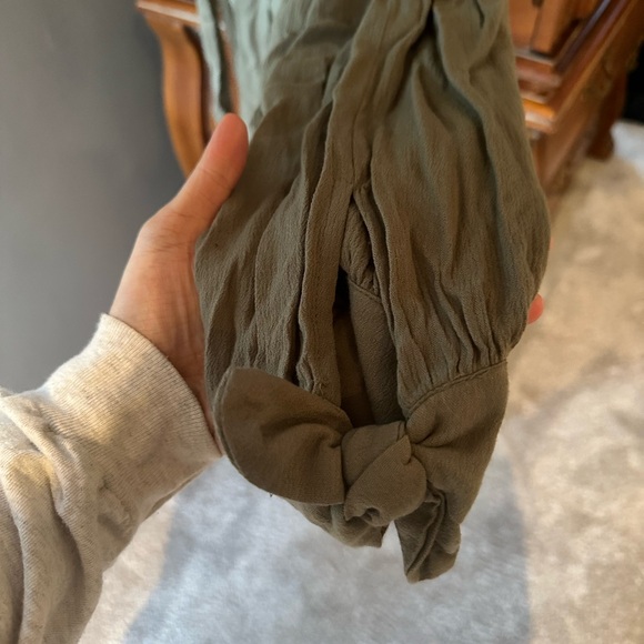 Olive green convertible halter jumpsuit - Picture 6 of 6